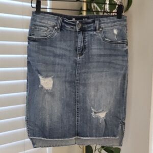 Kut from the Kloth Connie High-Low Distressed Denim Skirt